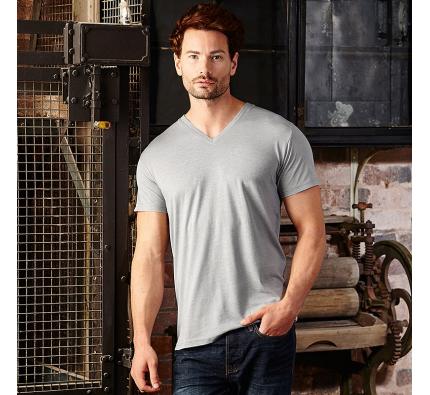 Russell V Neck HD T (J166M)